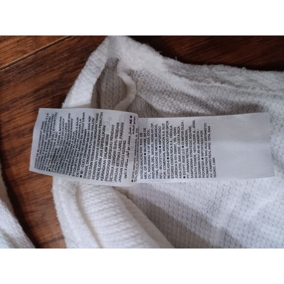 girls long sleeve waffle weave T-shirt from Old Navy size small 6/7 - Picture 4 of 6